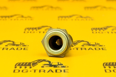 Разъем проблескового маяка (мама) JCB 715/04300 (3)