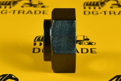 Гайка флянца JCB 826/00817 (2)