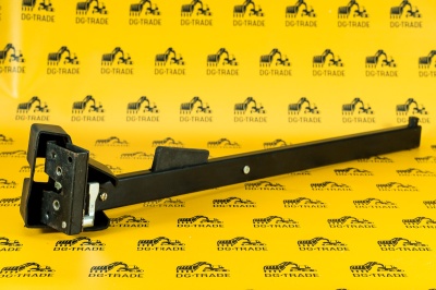 Ручка двери (Правая дверь) JCB 123/02451 (1)